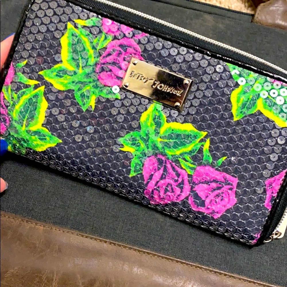 Berate Johnson Wallet